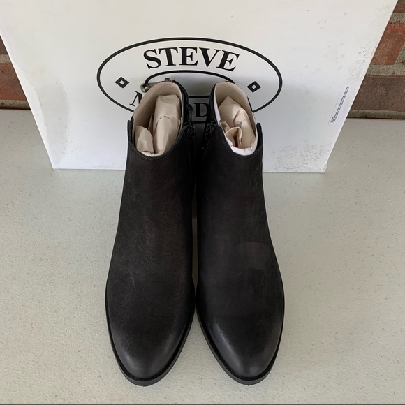 Steve Madden Women’ Baylor Leather Almond Toe Ankle Boots Black, Size US 6 M - Picture 2 of 10